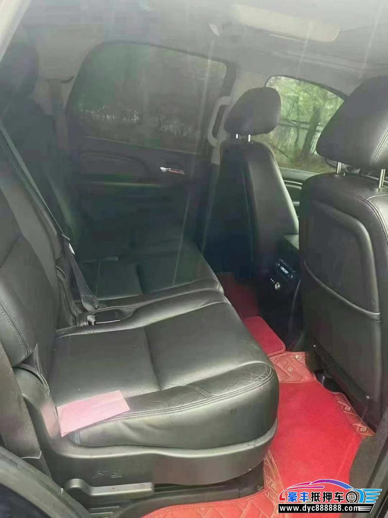 13年凯迪拉克凯雷德轿车抵押车出售