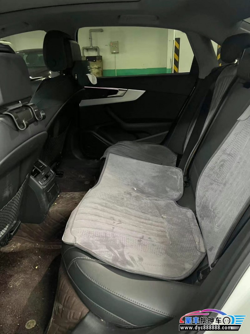 23年奥迪A4轿车抵押车出售