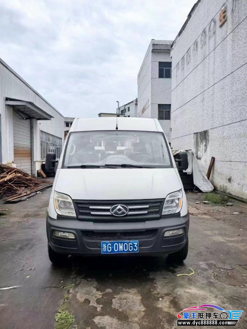 20年上汽大通V80轿车抵押车出售