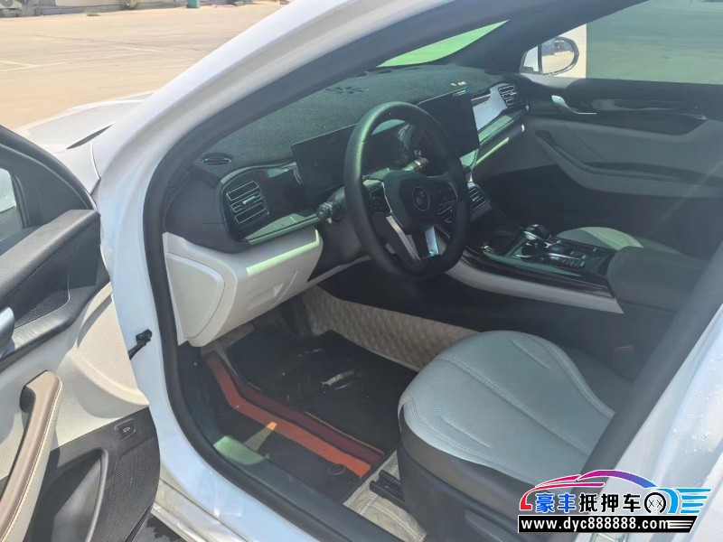 23年比亚迪秦轿车抵押车出售