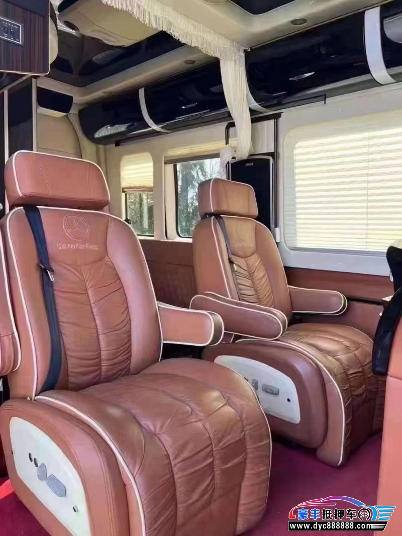 15年奔驰斯宾特轿车抵押车出售