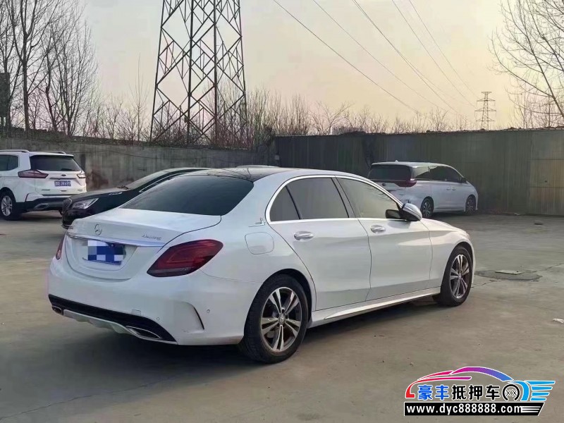 17年奔驰C轿车抵押车出售