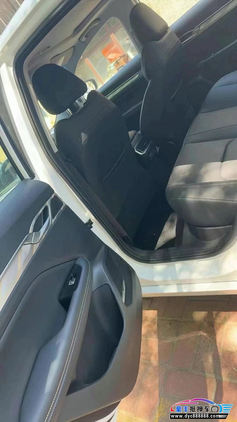 24年吉利雷神轿车抵押车出售