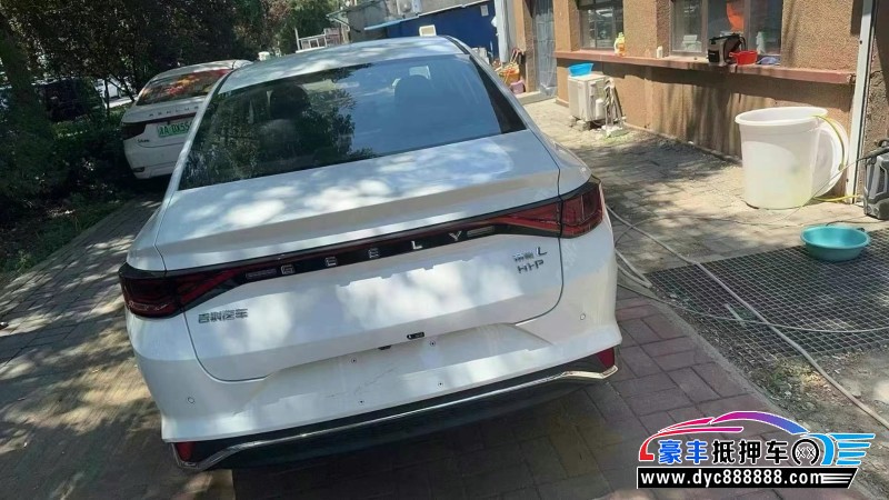 24年吉利雷神轿车抵押车出售