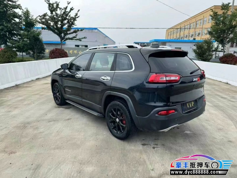 17年Jeep自由光SUV抵押车出售