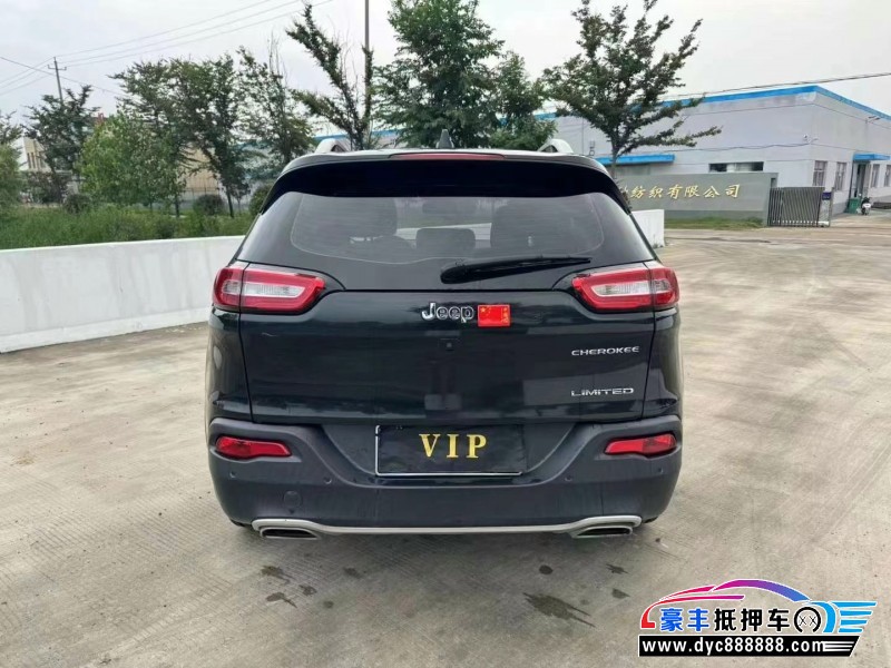 17年Jeep自由光SUV抵押车出售