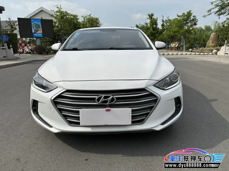 17年现代领动轿车抵押车出售