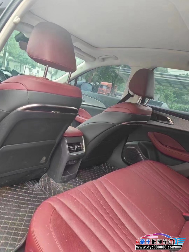 24年红旗H5轿车抵押车出售