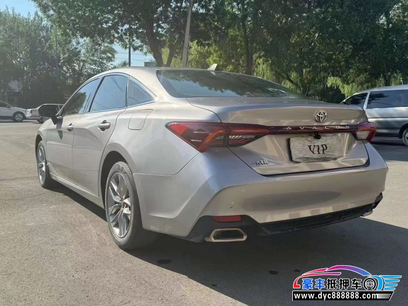 20年丰田亚洲龙轿车抵押车出售
