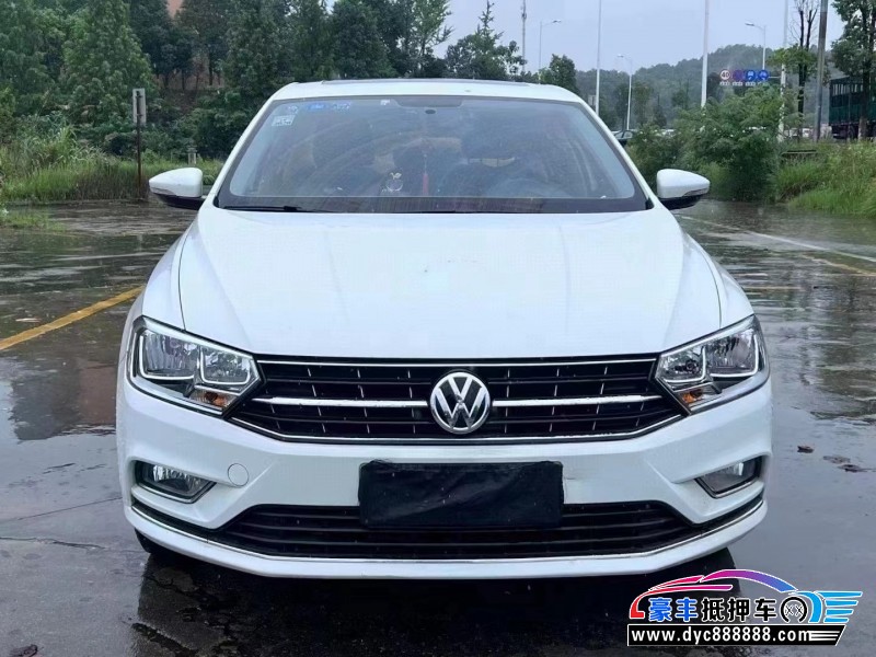 18年大众宝来轿车抵押车出售