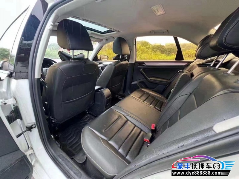 18年大众宝来轿车抵押车出售