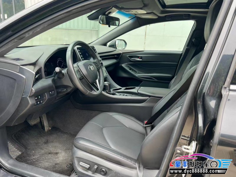 22年丰田亚洲龙轿车抵押车出售