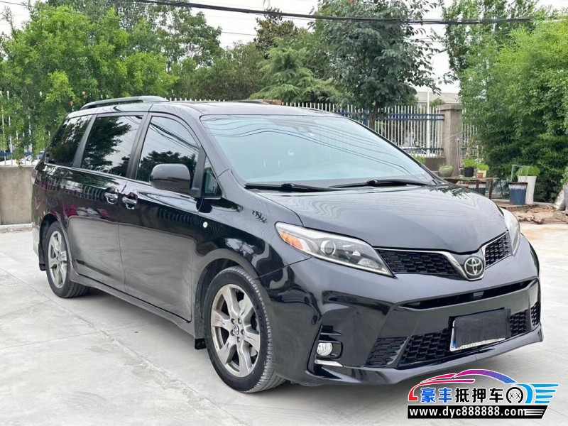 18年丰田塞纳轿车抵押车出售