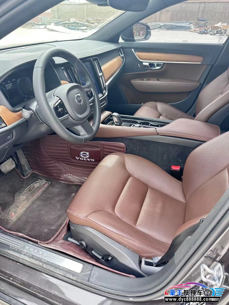 20年沃尔沃S90轿车抵押车出售