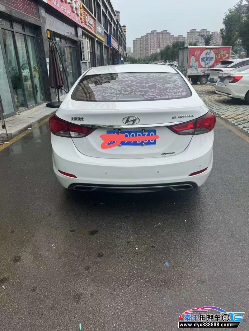 16年现代朗动轿车抵押车出售