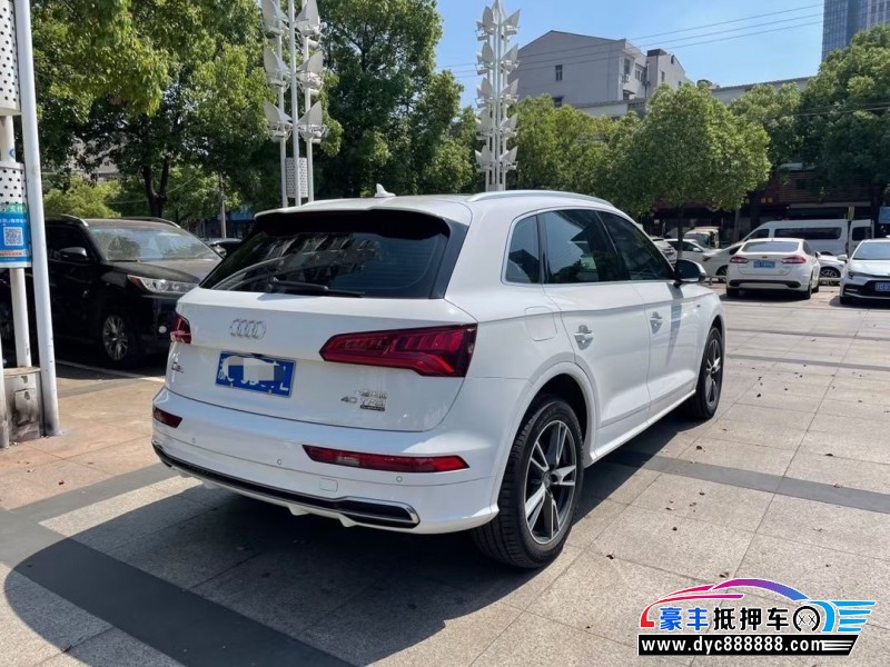 21年奥迪Q5轿车抵押车出售