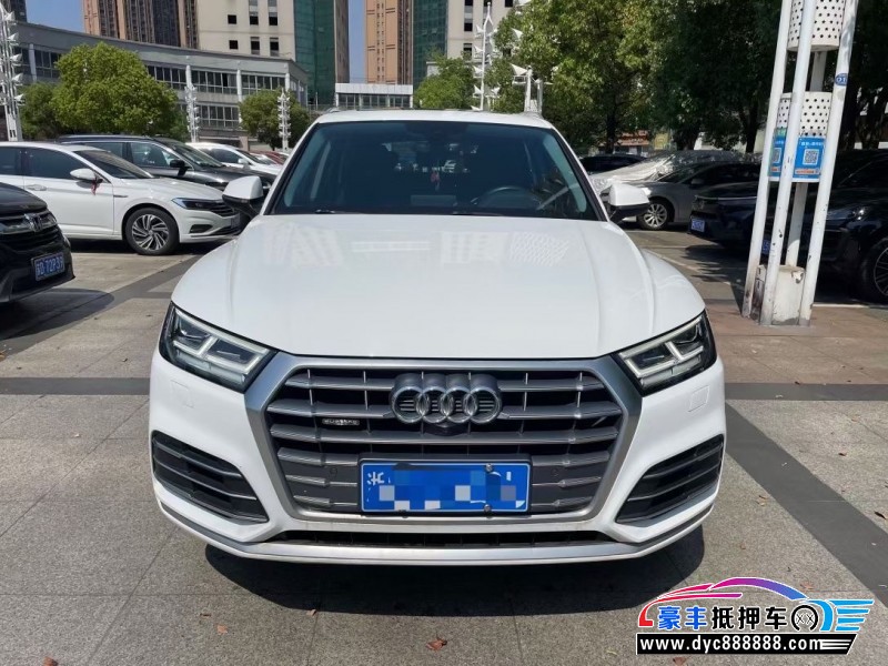 21年奥迪Q5轿车抵押车出售