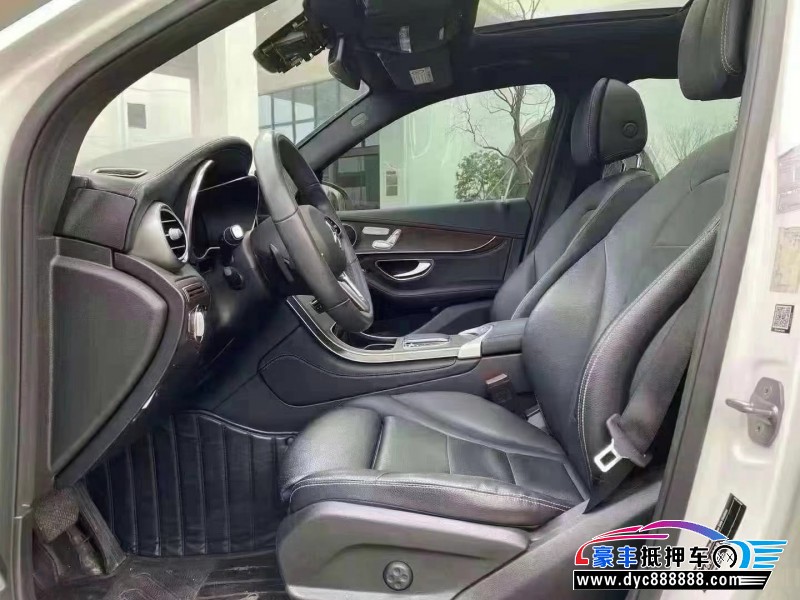 20年奔驰GLC轿车抵押车出售