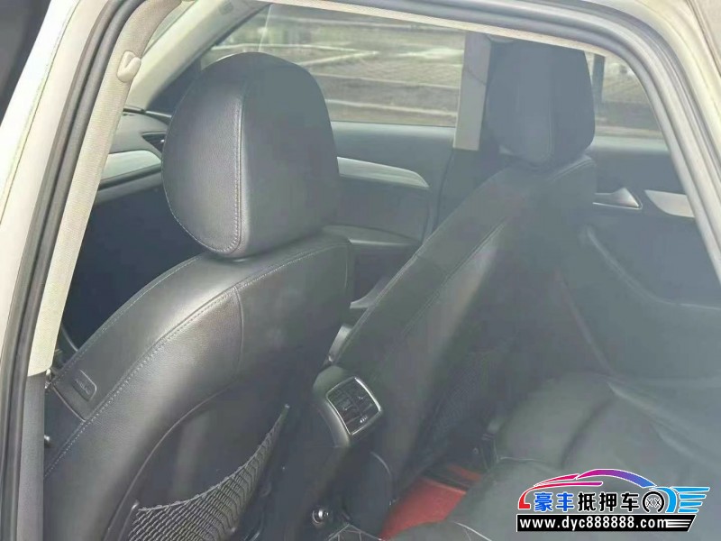 13年奥迪Q3轿车抵押车出售