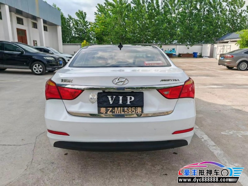 14年现代名图轿车抵押车出售