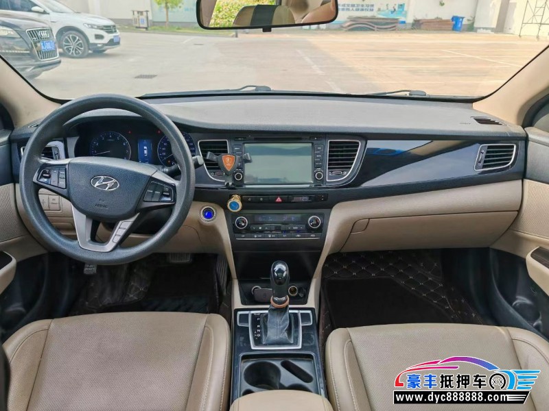 14年现代名图轿车抵押车出售