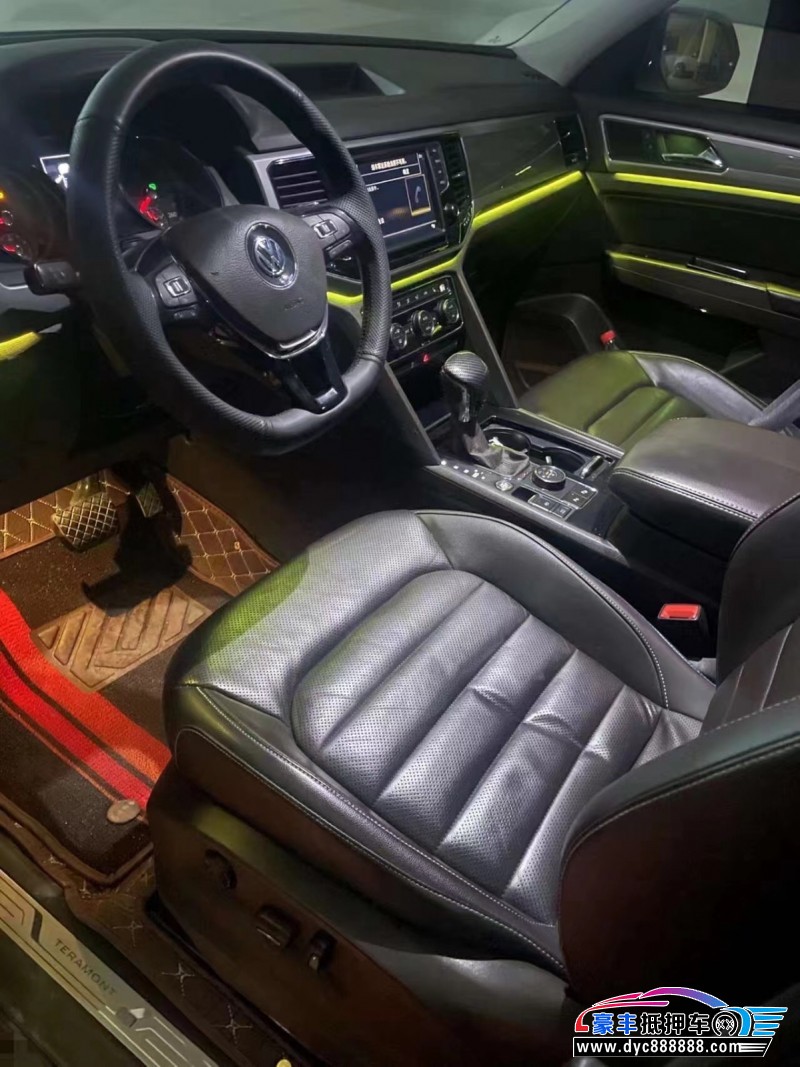 17年大众途昂轿车抵押车出售