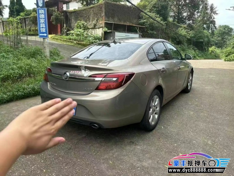 15年别克君威轿车抵押车出售