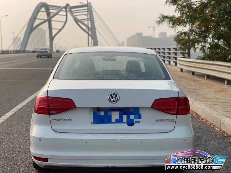 18年大众速腾轿车抵押车出售