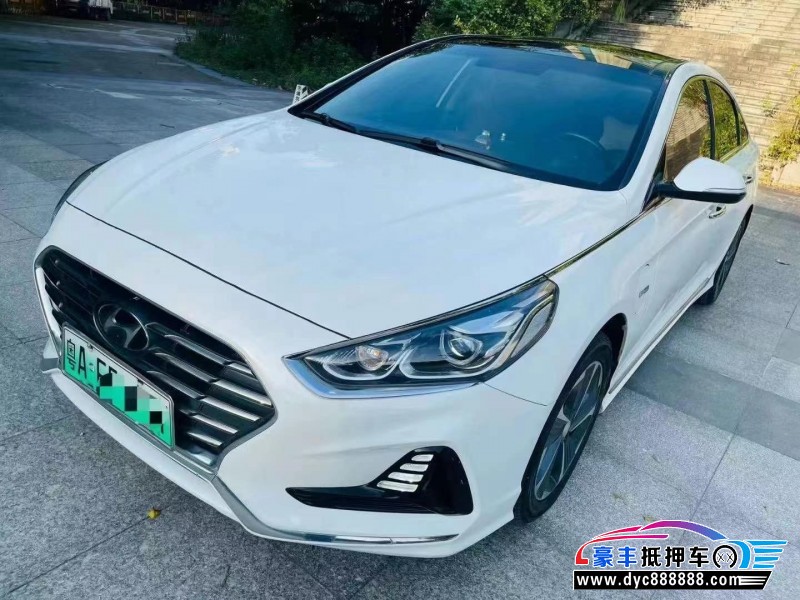 18年现代索纳塔轿车抵押车出售