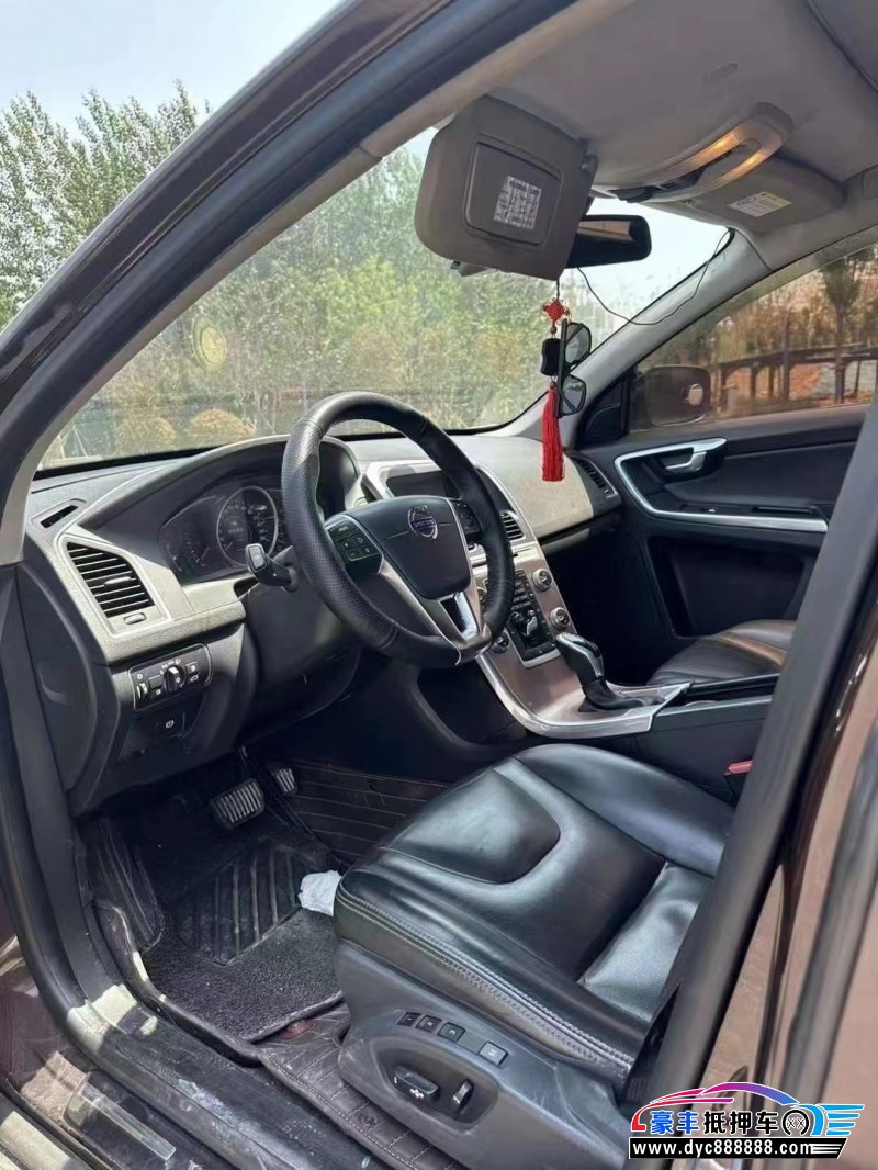 17年沃尔沃XC60轿车抵押车出售