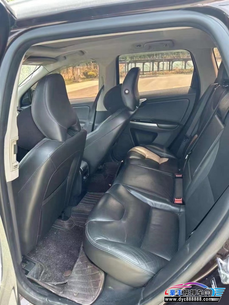 17年沃尔沃XC60轿车抵押车出售