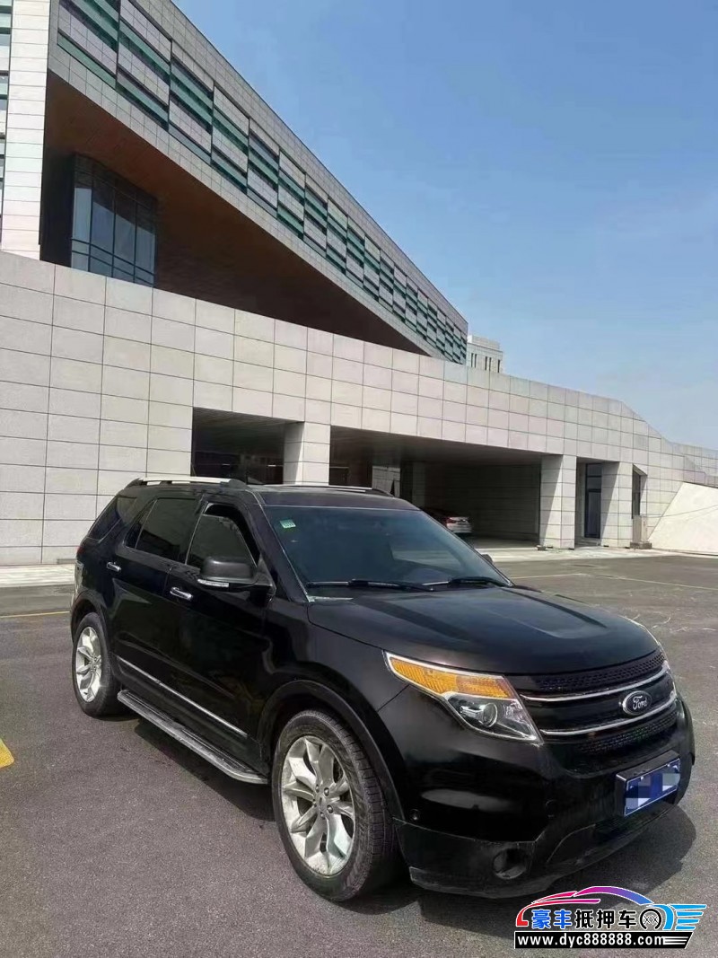 15年福特探险者轿车抵押车出售