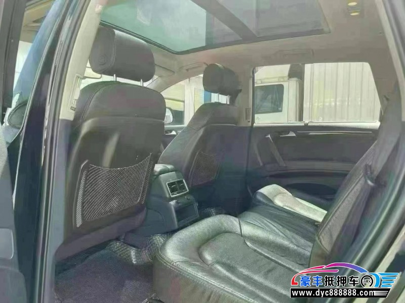 15年奥迪Q7轿车抵押车出售