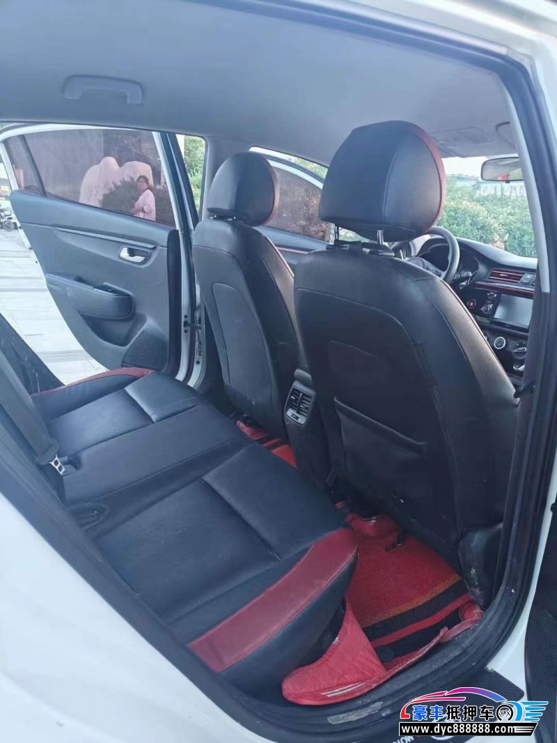 18年起亚KX CROSS轿车抵押车出售