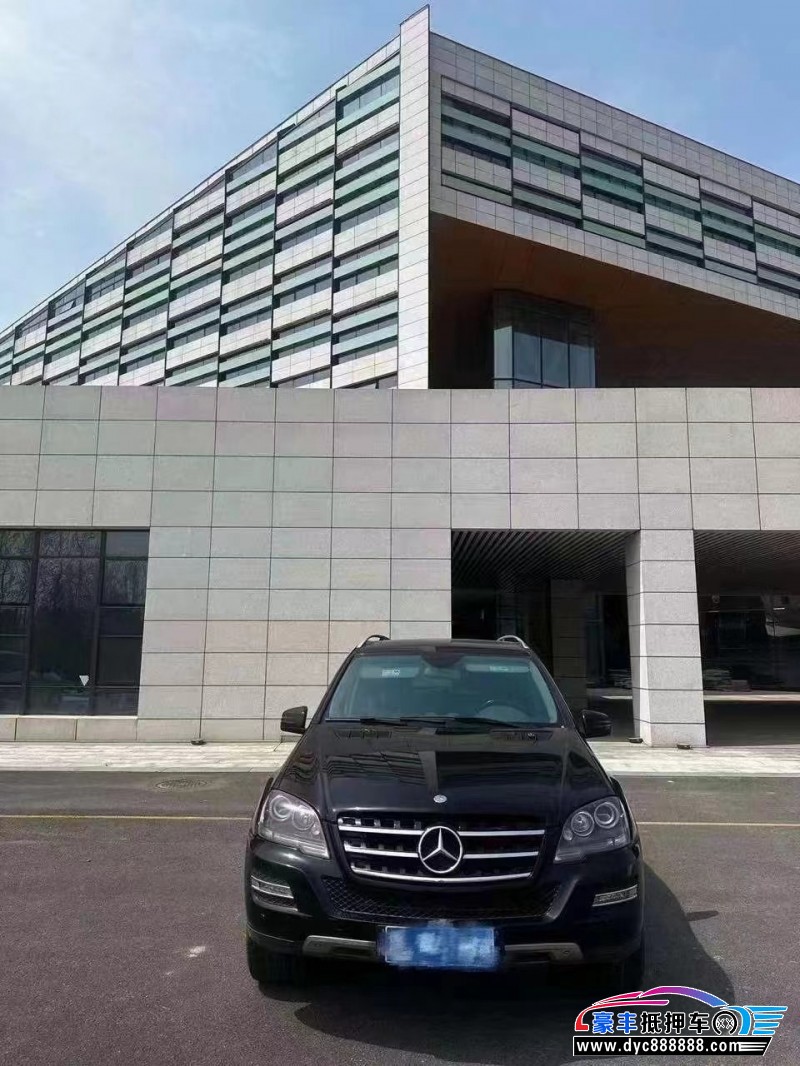 10年奔驰ML轿车抵押车出售