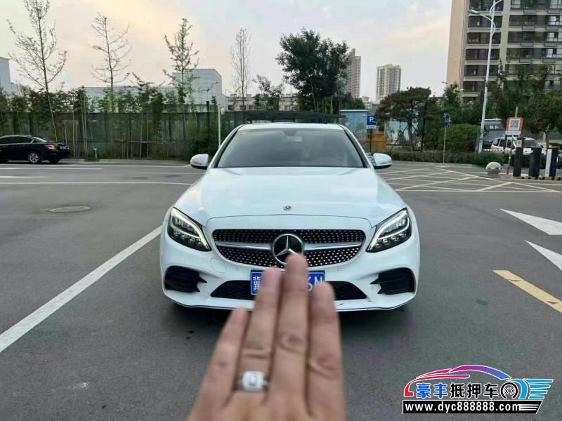 20年奔驰C轿车抵押车出售