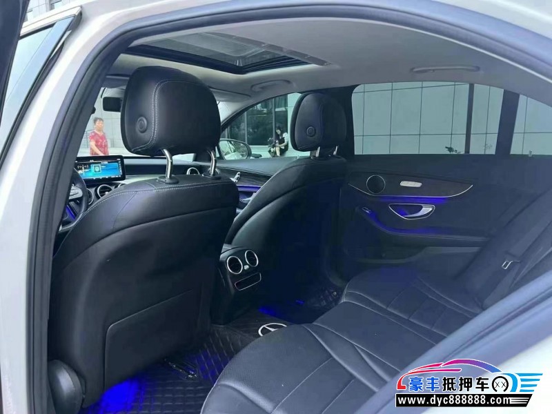 20年奔驰C轿车抵押车出售