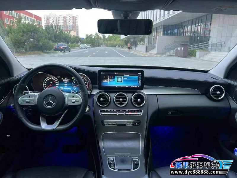 20年奔驰C轿车抵押车出售