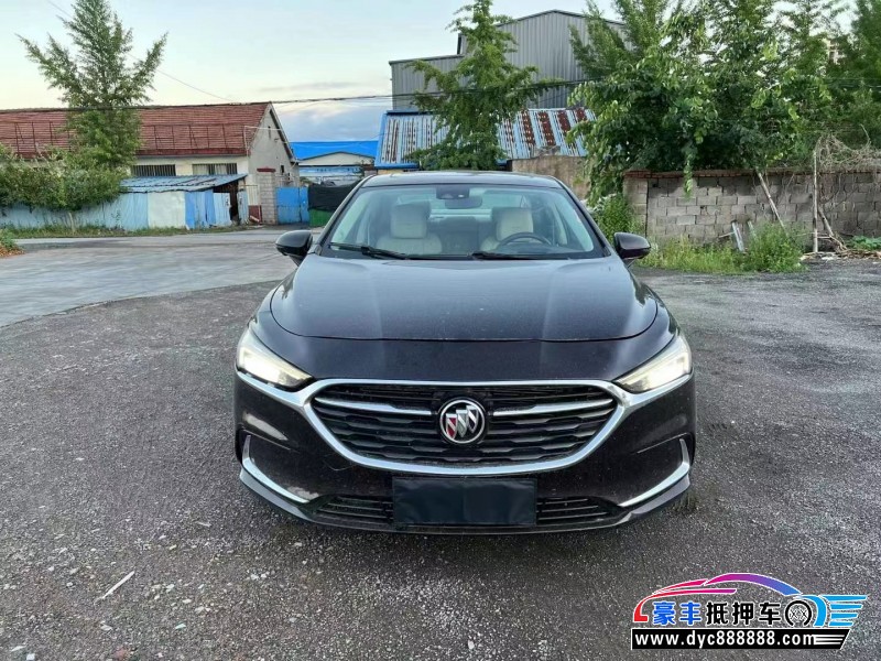 20年别克君越轿车抵押车出售