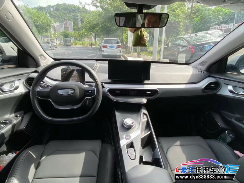 24年吉利几何轿车抵押车出售