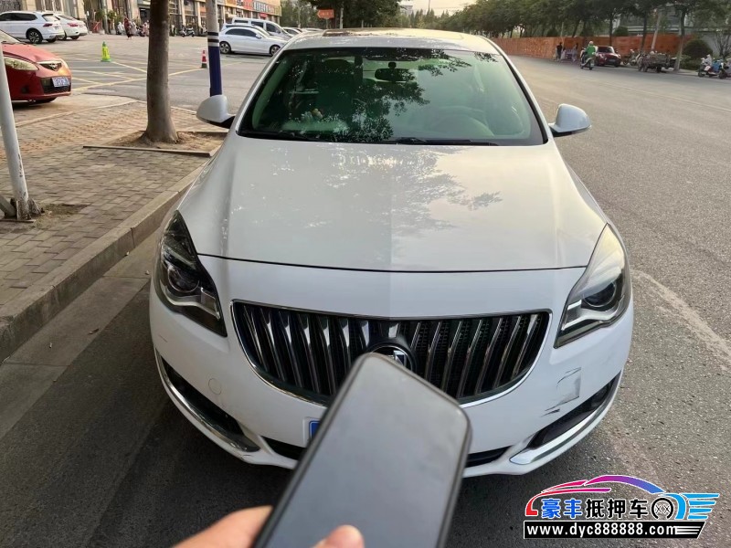 16年别克君威轿车抵押车出售