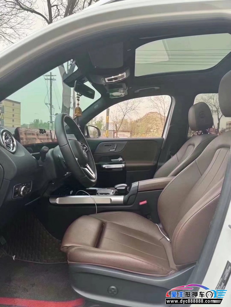 21年奔驰GLB轿车抵押车出售