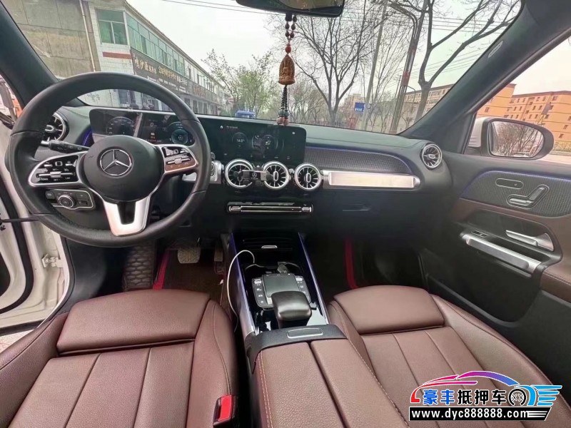 21年奔驰GLB轿车抵押车出售