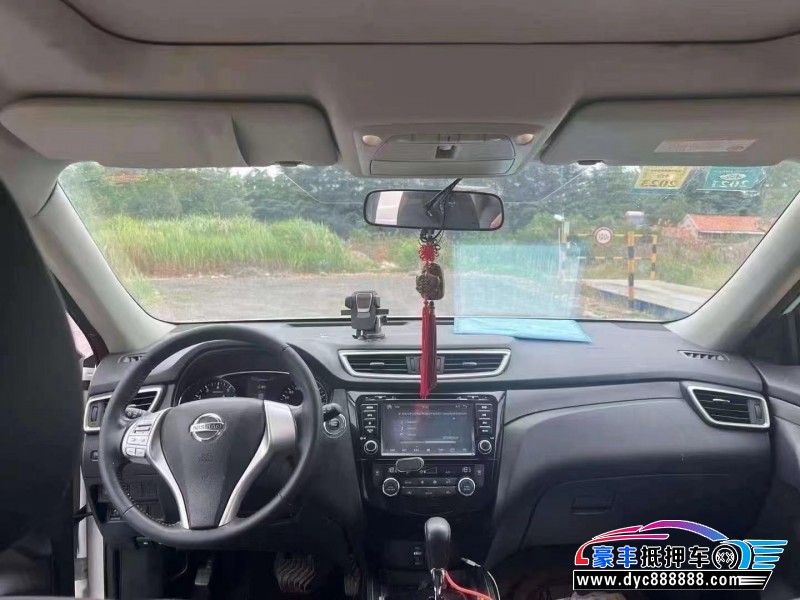 15年日产奇骏SUV抵押车出售