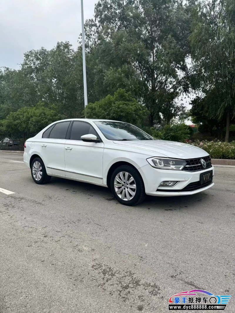 18年大众宝来轿车抵押车出售