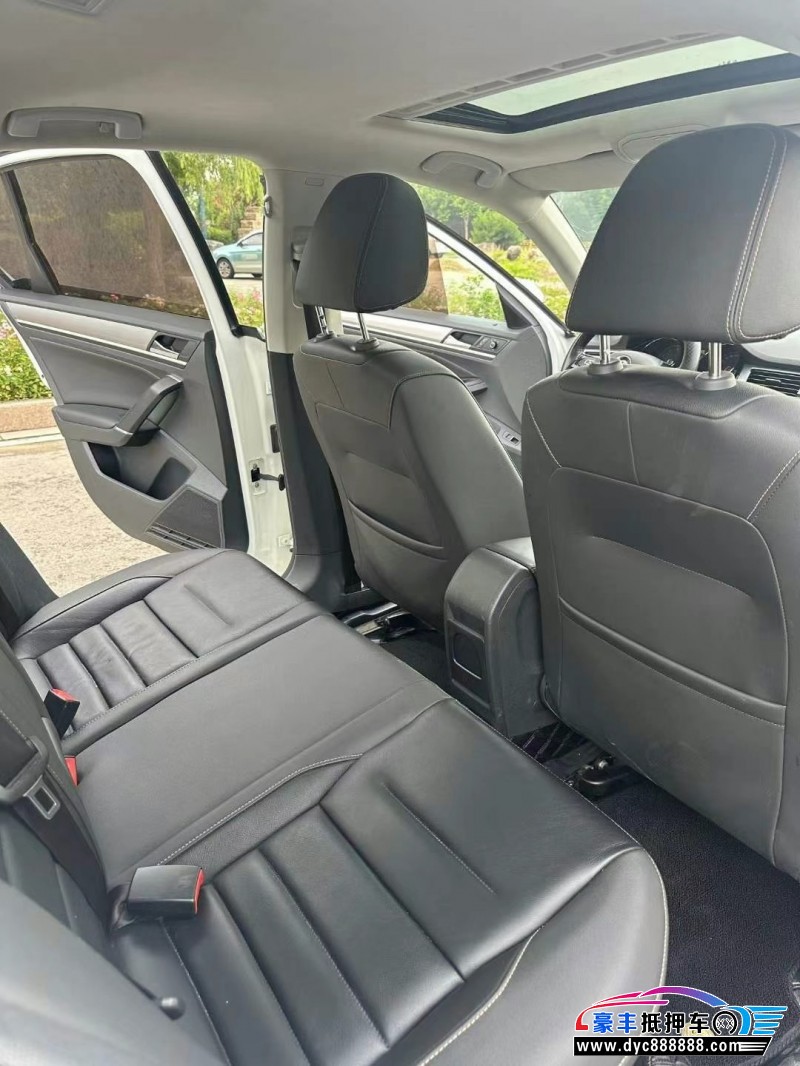 18年大众宝来轿车抵押车出售