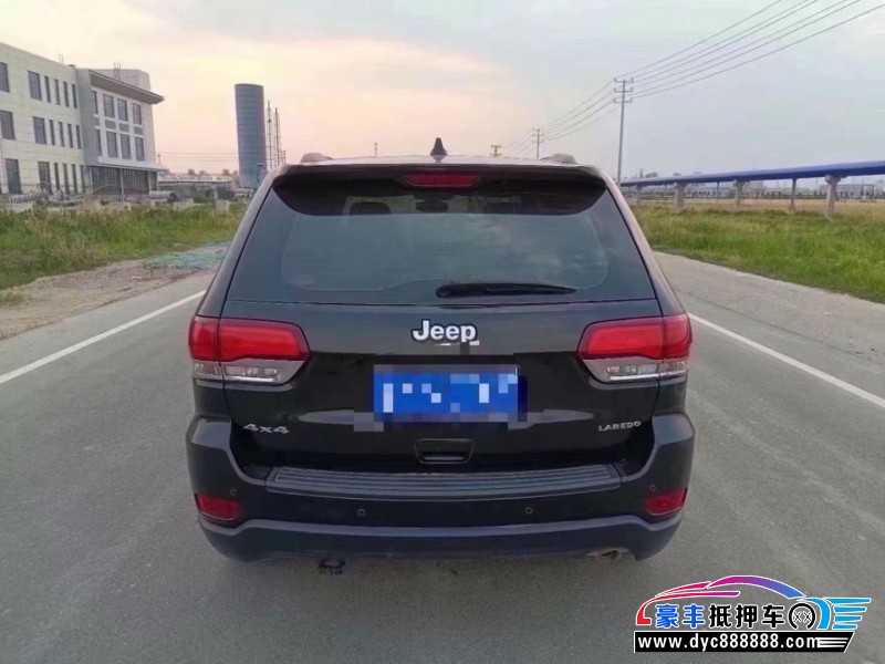 20年Jeep大切诺基(进口)轿车抵押车出售