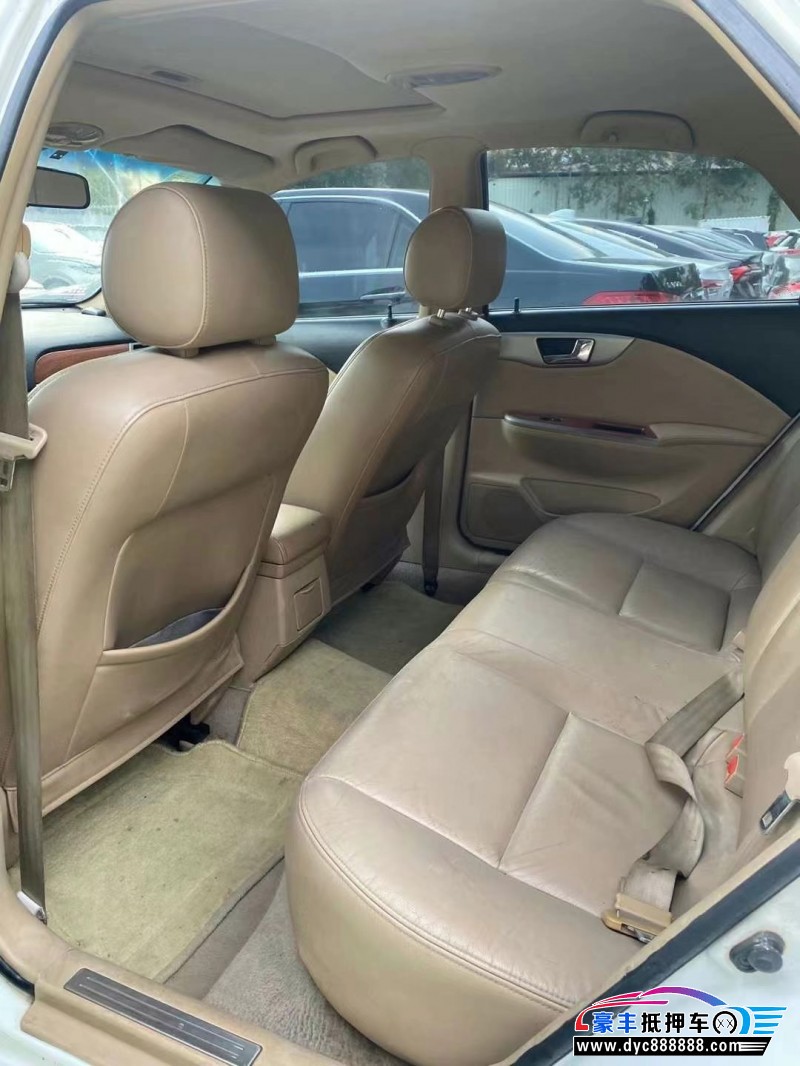 10年别克凯越轿车抵押车出售