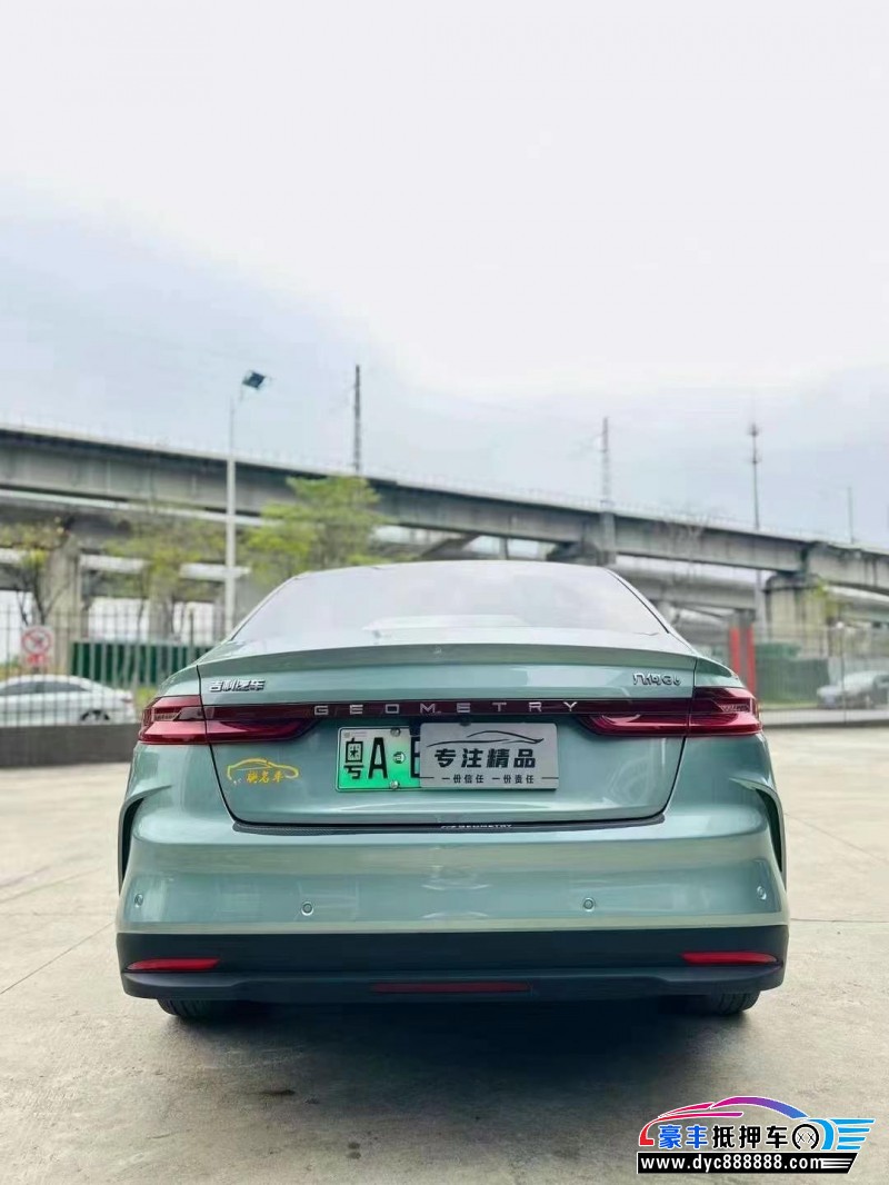 23年吉利几何轿车抵押车出售