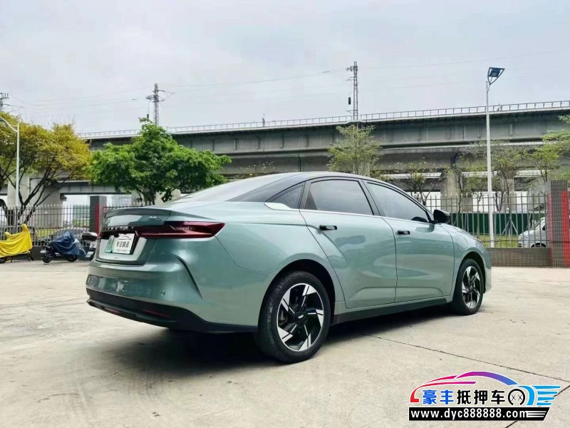 23年吉利几何轿车抵押车出售